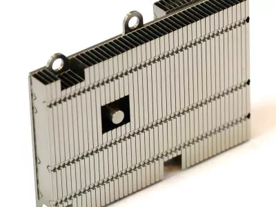 Aluminum zipper fin heatsink assembly with high-density fins for efficient thermal management